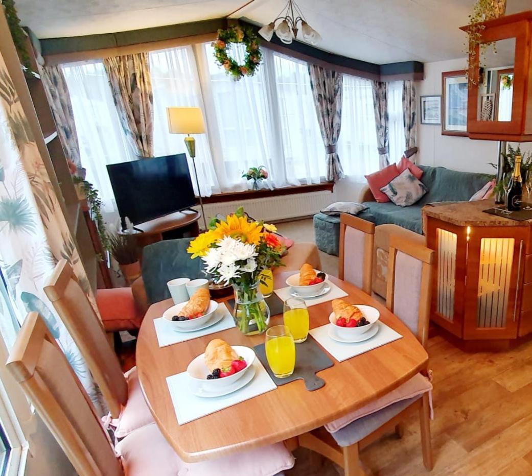 Mallard'S Retreat Holiday Home At Port Carlisle Near Bowness On Solway Exterior photo